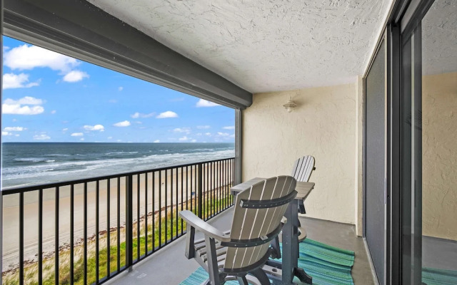 Vast Oceanfront Views Pool Patio Tennis