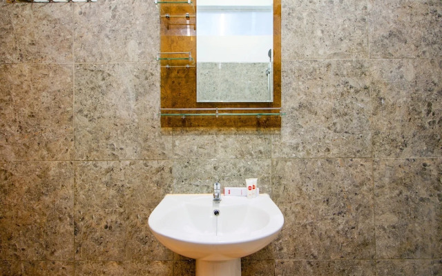 C9 Exclusive by OYO Rooms