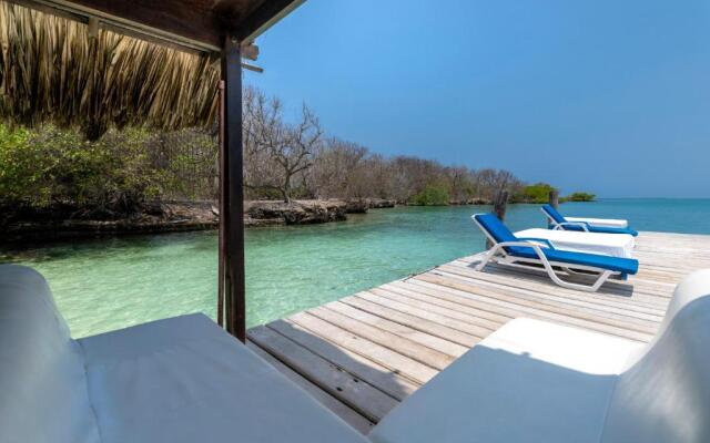 Isla Rosa Boutique by NOMAD GURU