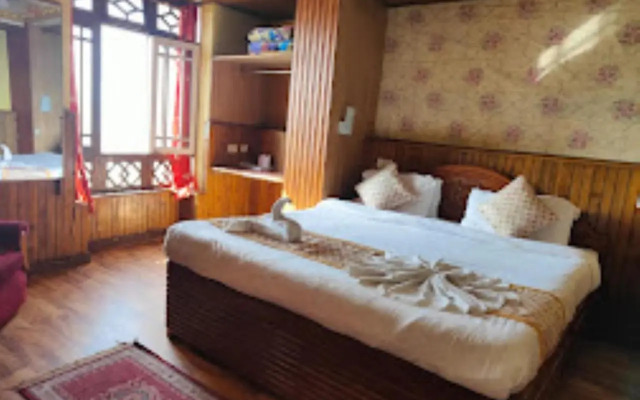 OYO 29777 Hotel Aliment