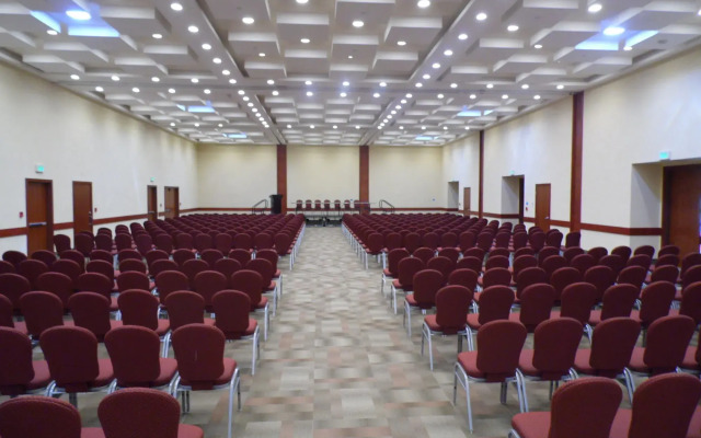 Holiday Inn Leon Plaza Mayor by IHG