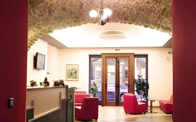 Residence Acero Rosso