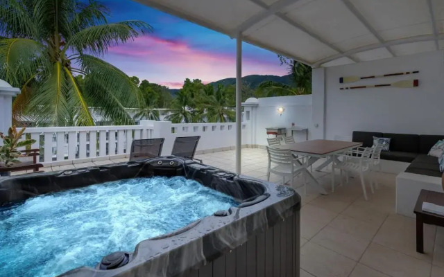 Elysium Private Apartments at The Beach Club