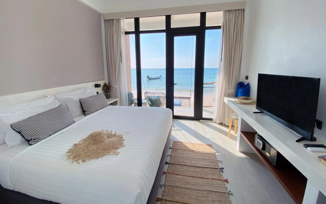 Blue Tao Beach Hotel