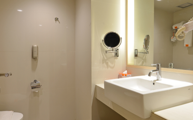 HARRIS Hotel & Conventions Ciumbuleuit Bandung