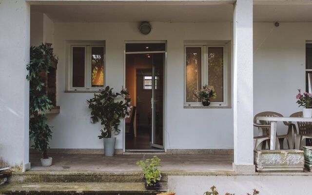 La Marquise Fontaines