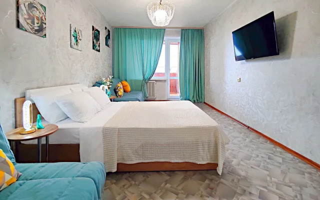 Cozy day apartment on the street 142 Osipenko street