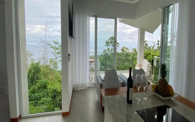 Adeluna Luxury Ocean View Villas