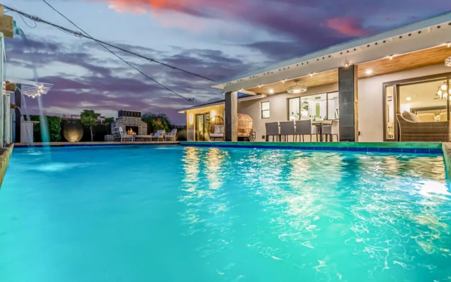 NEW The Kensington Custom Pool Al-fresco Living
