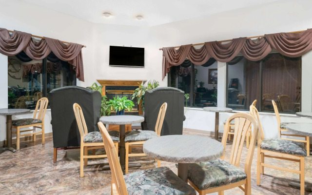 Super 8 by Wyndham Sparta