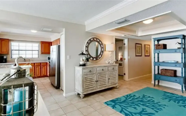 Gulf Place 7B