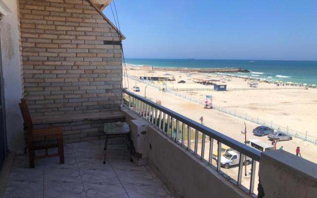 بانورما بحر صف اول بالنخيل ٢ sea view