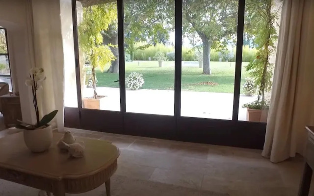 Bastide de Charme Private Pool in Heart of Luberon