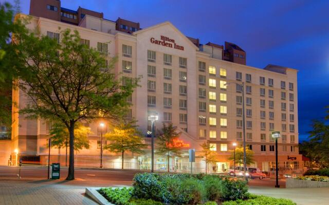 Hilton Garden Inn Arlington/Courthouse Plaza