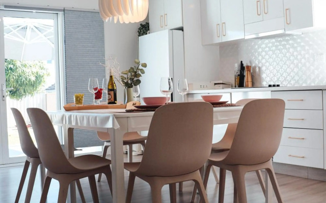 Kos Koliba - Ettalong Beach