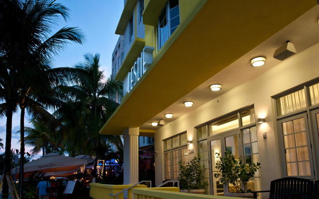 Leslie Hotel Ocean Drive