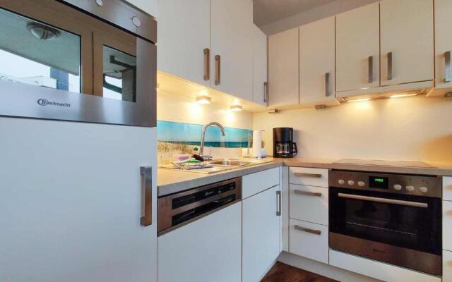 Ferienwohnung-24-in-der-Residenz-Meeresbrandung-mit-Meerblick