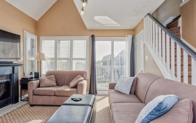 Mountainside 2 bed 2 bath with laundry 79249