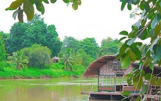 Kwae Riverside Resort Kanchanaburi