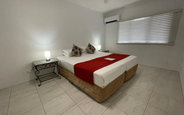 Cairns Beach Resort – Guest Rooms – Cairns