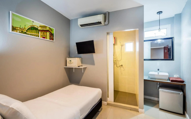 At Hua Lamphong Hotel - Hostel