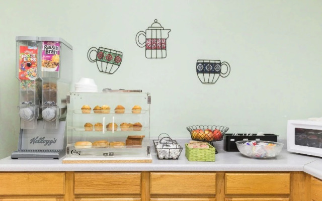 Microtel Inn and Suites Riverside