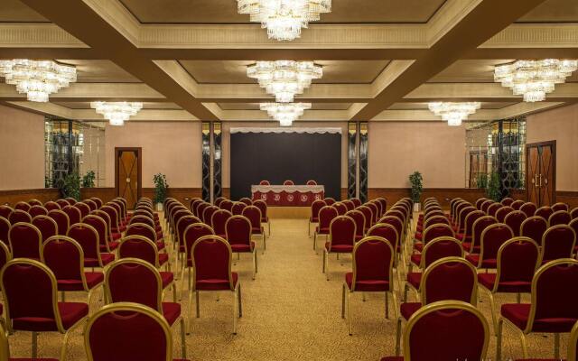 Sheraton Bahrain Hotel