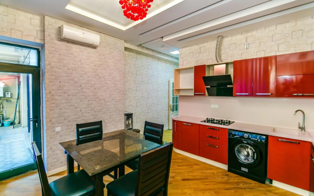 Luxe House in Nizami Street 1