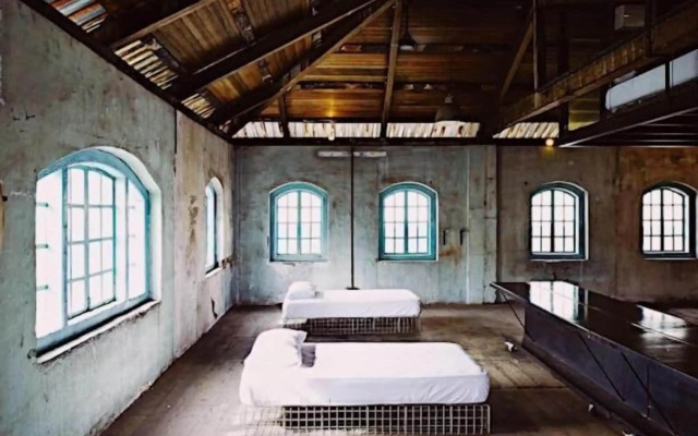 Belakang KongHeng By DreamScape