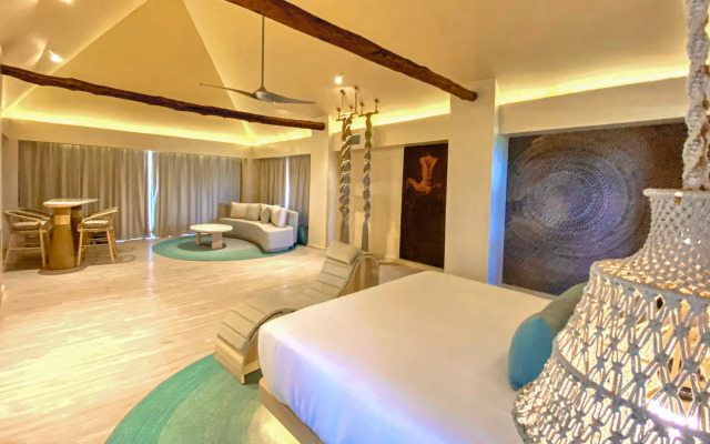 Hotel Shibari Tulum - Restaurant & Cenote Club