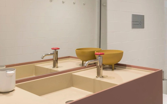 Boavista Penthouse w/ 2 Balconies & AC by LovelyStay