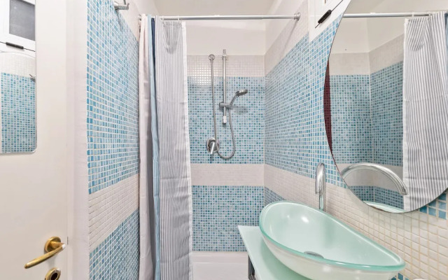 JOIVY Beautiful Studio For 2 Near Sempione Park