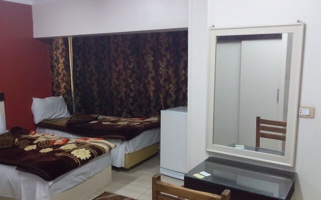 Isis Hostel 2