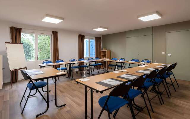 Sure Hotel by Best Western Plaisir