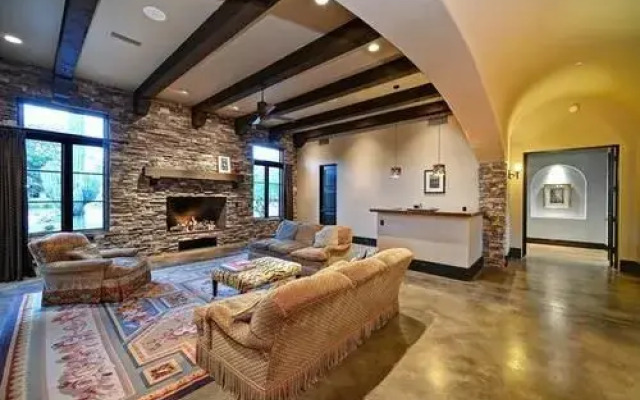 Paradise Valley Homes