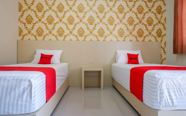 RedDoorz Plus @ Jl Pemuda Pati