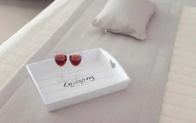 Thirea Suites & Studios - Adults Only