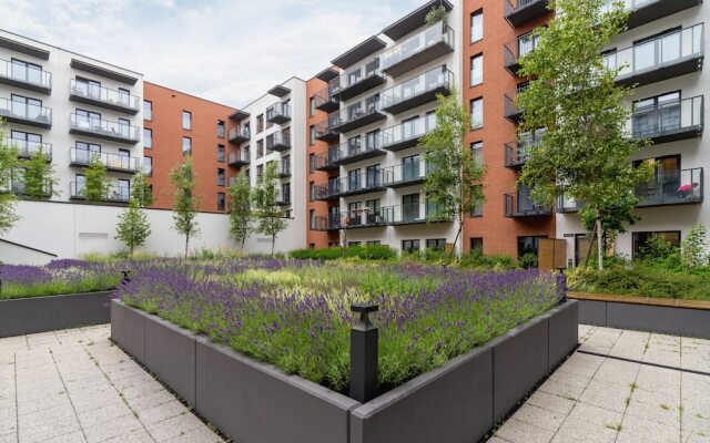 Lokum Salsa Apartment Cracow by Renters