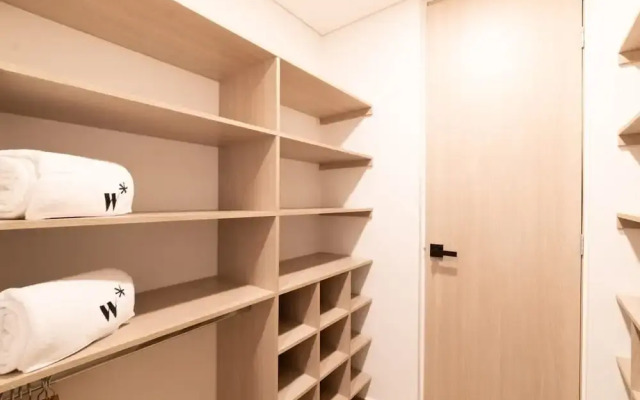 Panoramic 3 BR w Balcony in Laureles Medell n