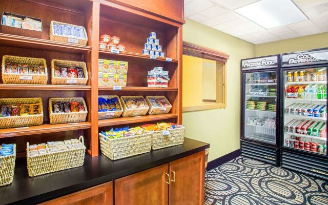 Holiday Inn Express Mobile I-65 by IHG