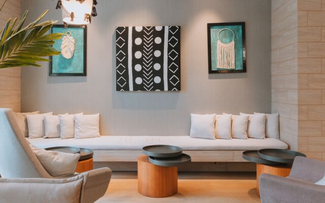 Orange Hotel