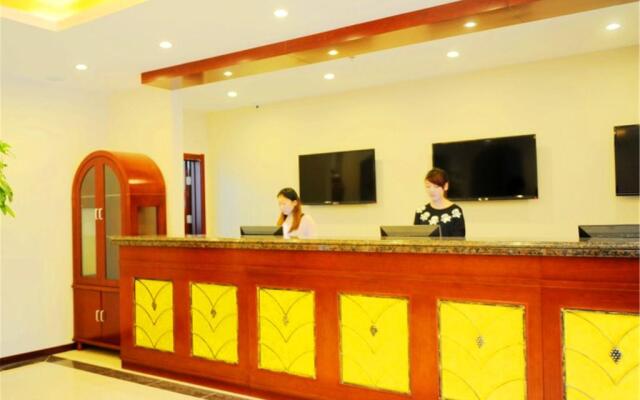 GreenTree Inn Qinhuangdao Peace Avenue Express Hotel