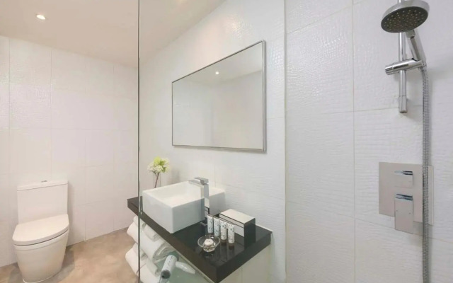 Dorsett Tsuen Wan, Hong Kong