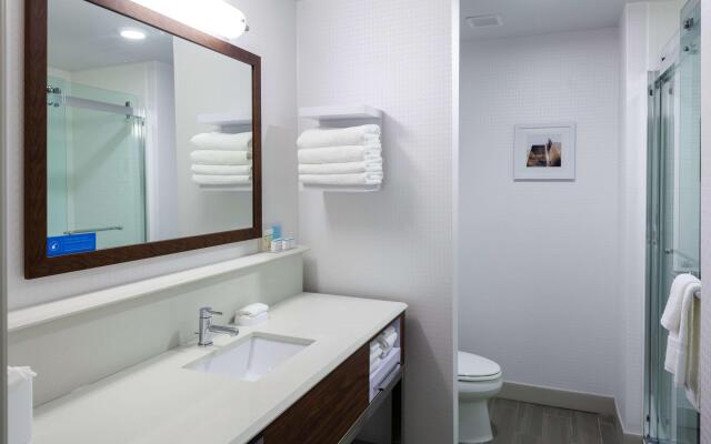 Hampton Inn & Suites Chicago-Burr Ridge