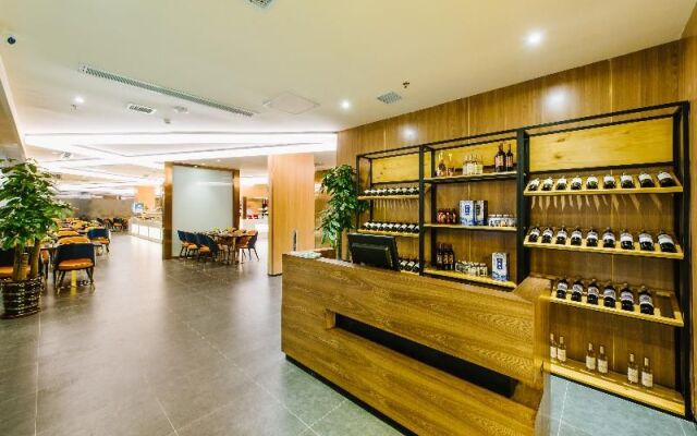 Kunlun Gloria Seaview Resort