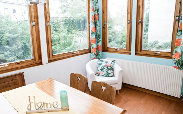 Marthas Veranda Apartment