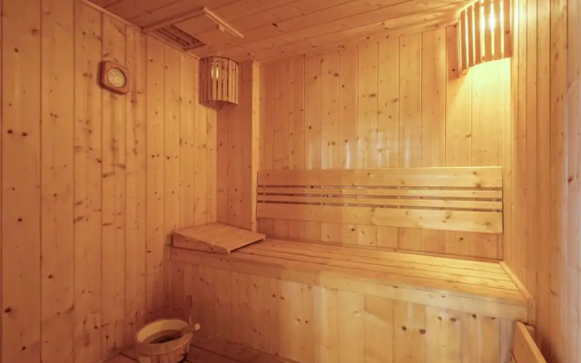 2BR w Pool Sauna 2km to Baga Calangute Beach