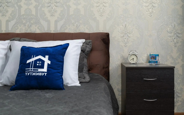 ТутЖивут на улице Восточно-Кругликовская 30