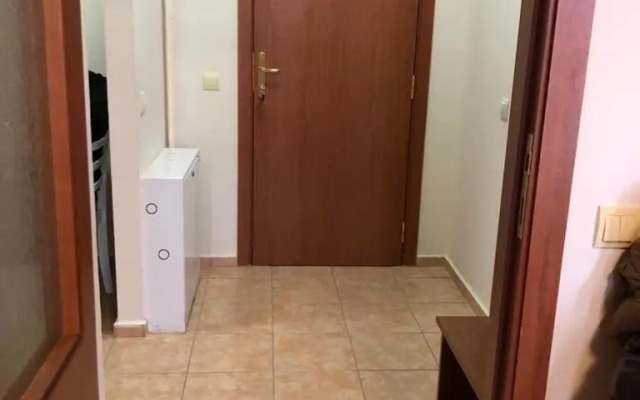 Flora Apartment 612A