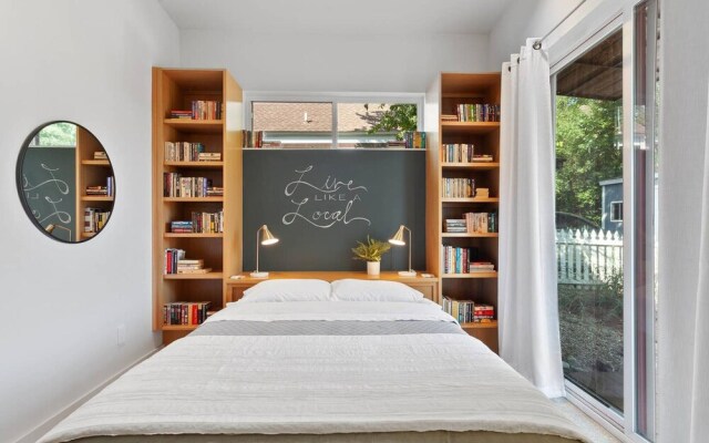 The Local - 2 Blocks to DT Fay - Walk Everywhere!